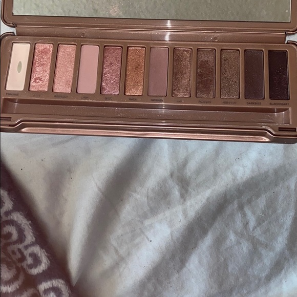 naked 3 eyeshadow pallet urban decay - Picture 2 of 2